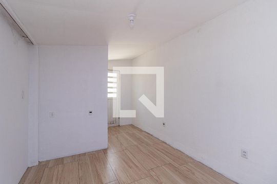 Cozinha de apartamento à venda com 1 quarto, 55m² em Sarandi, Porto Alegre