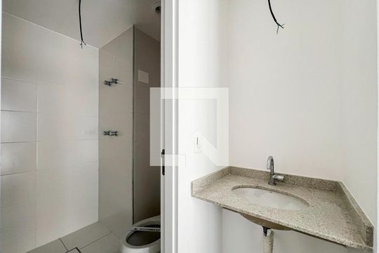 Banheiro  de kitnet/studio à venda com 1 quarto, 35m² em Vila Mariana, São Paulo