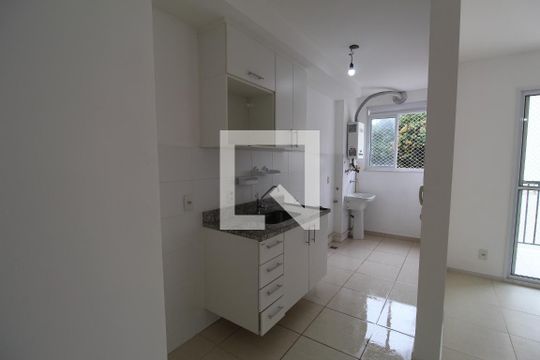 Cozinha de apartamento para alugar com 3 quartos, 90m² em Jacarepaguá, Rio de Janeiro