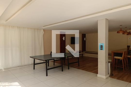Salão de jogos do clube  de apartamento para alugar com 3 quartos, 90m² em Jacarepaguá, Rio de Janeiro