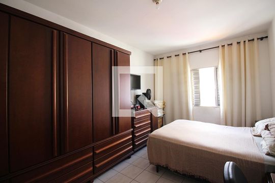 Quarto 1 de casa para alugar com 2 quartos, 133m² em Vila Santa Luzia, São Bernardo do Campo
