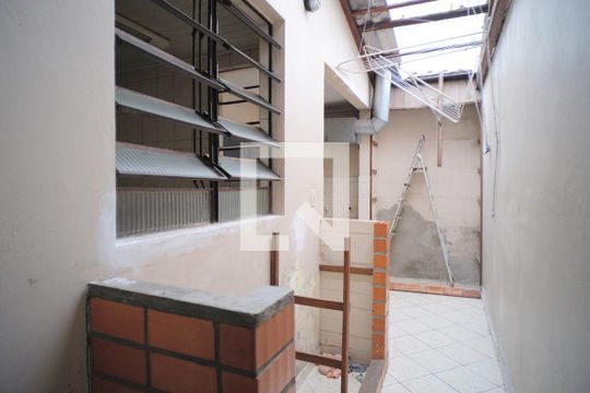 Área de Serviço de casa à venda com 2 quartos, 250m² em Santa Rosa de Lima, Porto Alegre