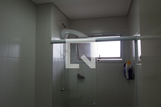 Banheiro de apartamento à venda com 2 quartos, 65m² em Medeiros, Jundiaí