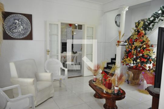 Casa à venda com 10 quartos, 450m² em Cachambi, Rio de Janeiro