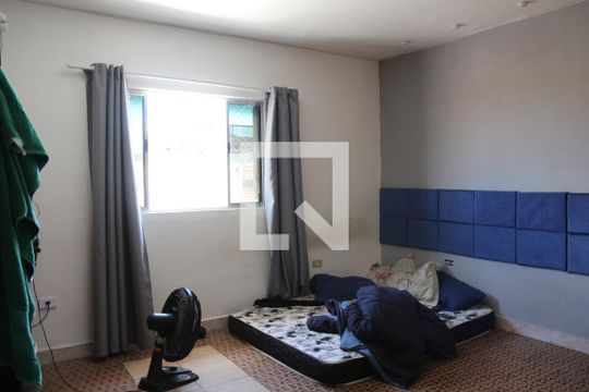Quarto 2 de casa para alugar com 2 quartos, 100m² em Parque Independência, São Paulo