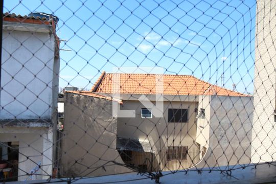 Vista cozinha de casa para alugar com 2 quartos, 100m² em Parque Independência, São Paulo