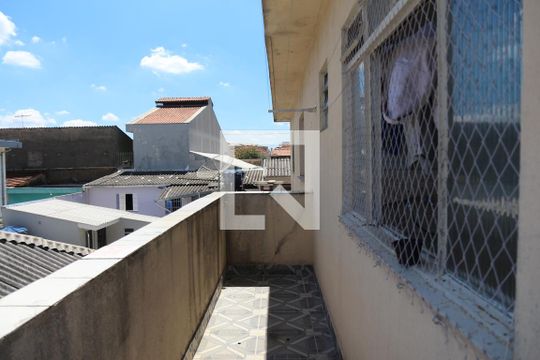 Quintal de casa para alugar com 2 quartos, 100m² em Parque Independência, São Paulo