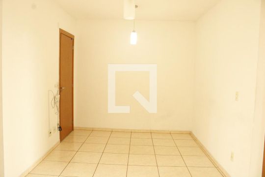Sala de apartamento à venda com 2 quartos, 45m² em Chacaras Reunidas Santa Terezinha, Contagem