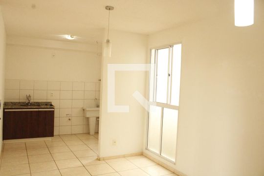 Sala de apartamento à venda com 2 quartos, 45m² em Chacaras Reunidas Santa Terezinha, Contagem