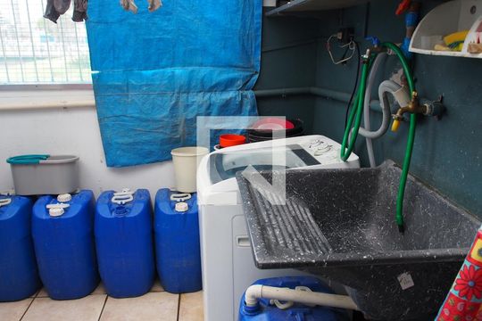 Lavanderia de casa à venda com 2 quartos, 96m² em Ponte Sao Joao, Jundiaí
