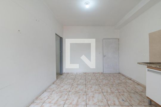 Cozinha de casa para alugar com 1 quarto, 45m² em Vila Gumercindo, São Paulo