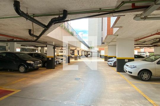 Garagem de apartamento para alugar com 2 quartos, 36m² em Zona Industrial (guará), Brasília