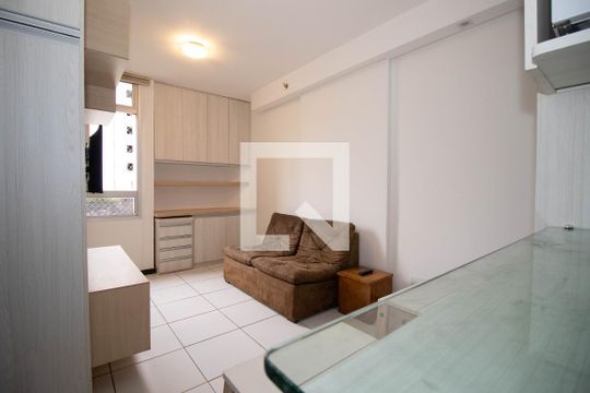 Sala de apartamento para alugar com 2 quartos, 36m² em Zona Industrial (guará), Brasília