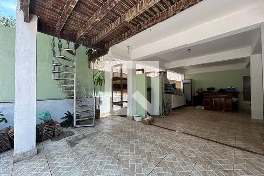 Garagem de casa de condomínio à venda com 3 quartos, 359m² em Freguesia de Jacarepaguá, Rio de Janeiro