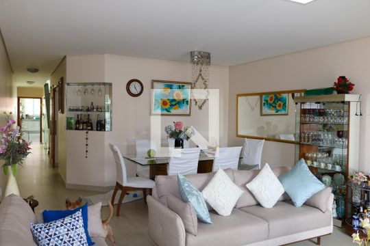 Casa à venda com 4 quartos, 430m² em Osvaldo Cruz, São Caetano do Sul