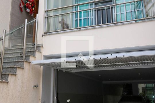 Garagem de casa à venda com 4 quartos, 430m² em Osvaldo Cruz, São Caetano do Sul