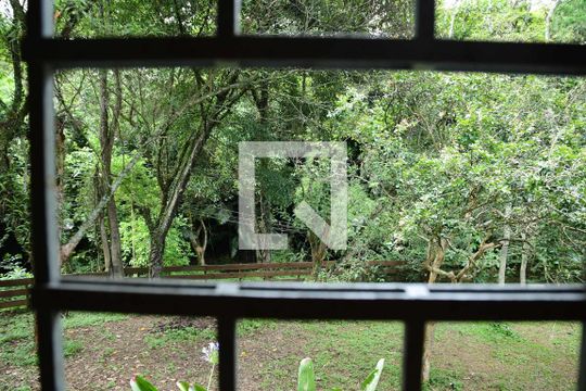 Suíte de casa de condomínio para alugar com 7 quartos, 900m² em Chácara Granja Velha, Cotia