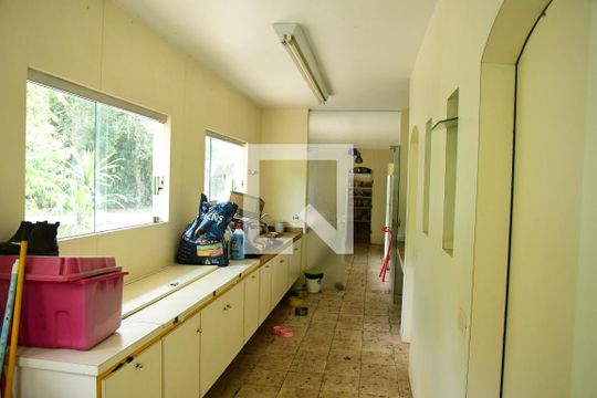 Área de Serviço de casa de condomínio para alugar com 7 quartos, 900m² em Chácara Granja Velha, Cotia