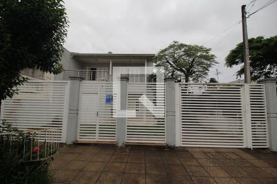 Placa de casa para alugar com 4 quartos, 198m² em Niterói, Canoas
