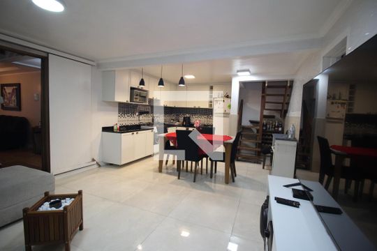 Cozinha de casa para alugar com 4 quartos, 198m² em Niterói, Canoas