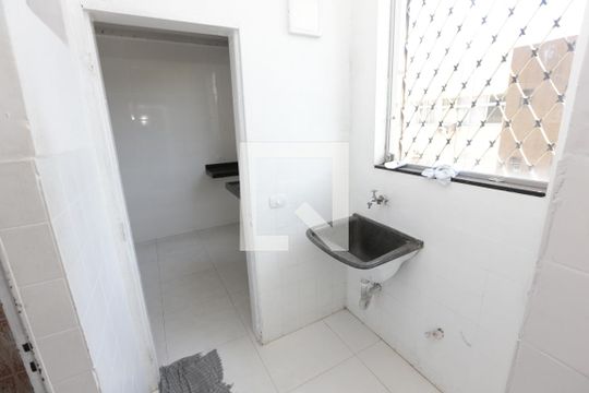 Lavanderia de apartamento para alugar com 3 quartos, 78m² em Bairro da Glória, Contagem