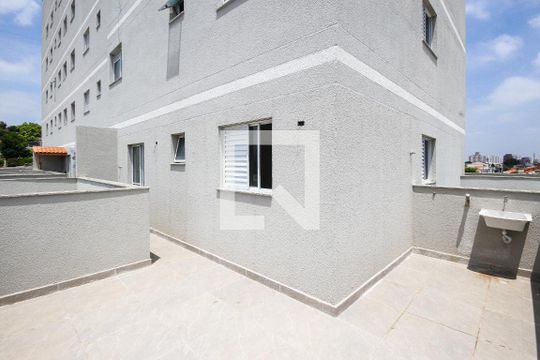 Varanda e Área de Serviço de apartamento à venda com 2 quartos, 65m² em Vila Lucia, São Paulo