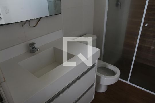 Banheiro de apartamento para alugar com 2 quartos, 56m² em Jardim Colorado, São Paulo