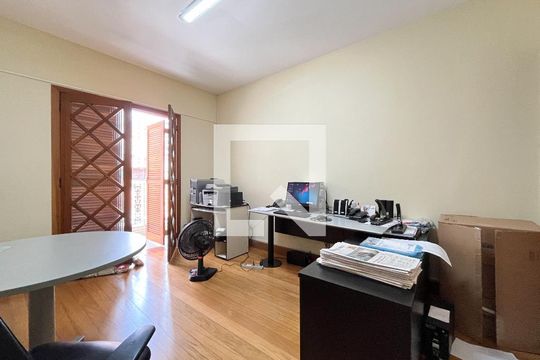 Suite de casa à venda com 3 quartos, 270m² em Vila Clementino, São Paulo
