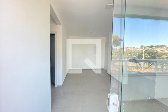Varanda / Sala de apartamento à venda com 2 quartos, 56m² em Castelo, Belo Horizonte