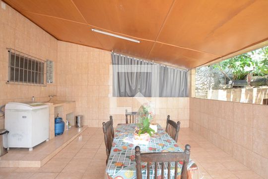 Área de Serviço de casa à venda com 3 quartos, 223m² em Irajá, Rio de Janeiro