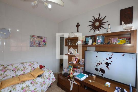 Sala de casa à venda com 3 quartos, 223m² em Irajá, Rio de Janeiro