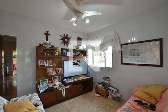 Sala de casa à venda com 3 quartos, 223m² em Irajá, Rio de Janeiro