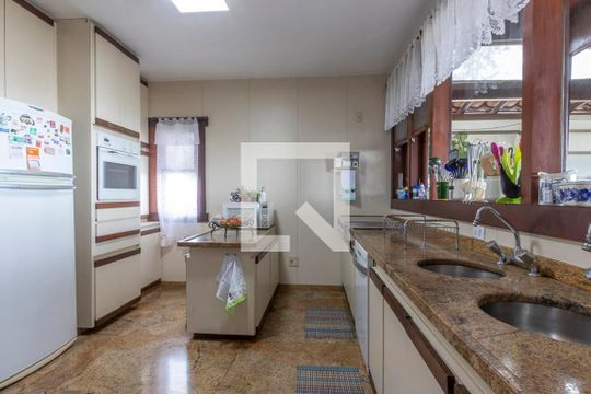 Cozinha de casa à venda com 5 quartos, 610m² em Belvedere, Belo Horizonte