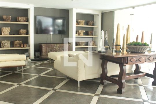 Sala 1 de casa à venda com 3 quartos, 1054m² em Vila Progredior, São Paulo