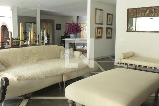 Sala 1 de casa à venda com 3 quartos, 1054m² em Vila Progredior, São Paulo
