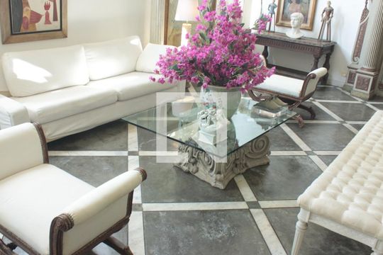Sala 2 de casa à venda com 3 quartos, 1054m² em Vila Progredior, São Paulo