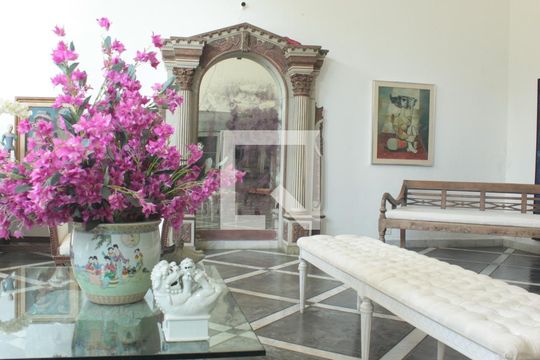 Sala 2 de casa à venda com 3 quartos, 1054m² em Vila Progredior, São Paulo