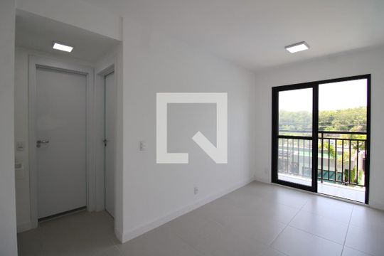Apartamento para alugar com 1 quarto, 44m² em Jacarepaguá, Rio de Janeiro