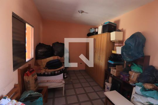 Despensa de casa para alugar com 2 quartos, 500m² em Vila Nova Manchester, São Paulo