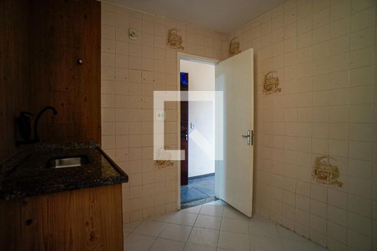 Cozinha de apartamento à venda com 2 quartos, 60m² em Santa Rosa, Niterói