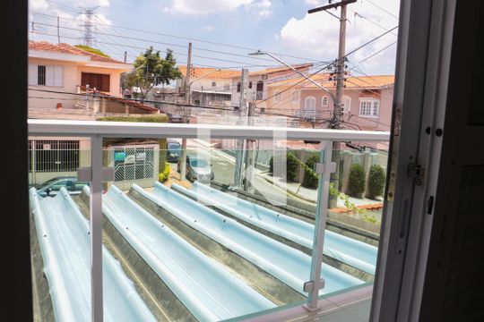Vista de casa à venda com 3 quartos, 140m² em Vila Tiradentes, São Paulo