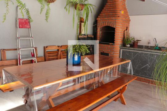 Área comum de casa à venda com 3 quartos, 140m² em Vila Tiradentes, São Paulo