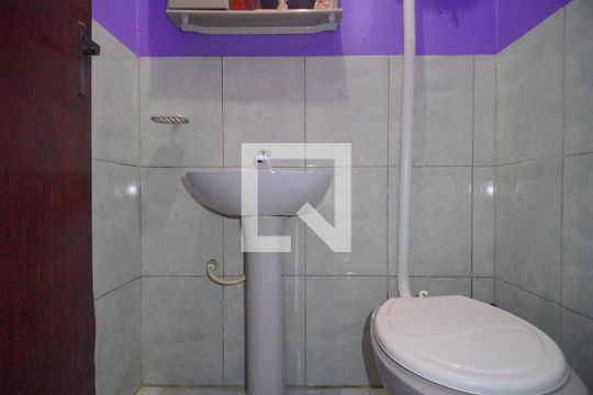 Banheiro 2 de casa à venda com 3 quartos, 147m² em Feitoria, São Leopoldo