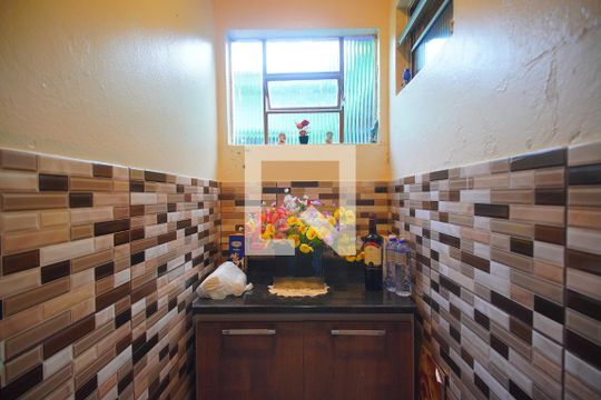 Despensa de casa à venda com 3 quartos, 147m² em Feitoria, São Leopoldo