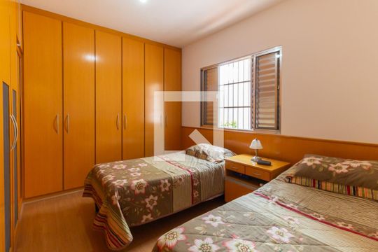 Quarto 2 de casa à venda com 4 quartos, 193m² em Vila Dom Pedro I, São Paulo