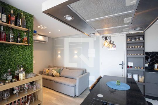 Apartamento à venda com 2 quartos, 51m² em Centro, Diadema