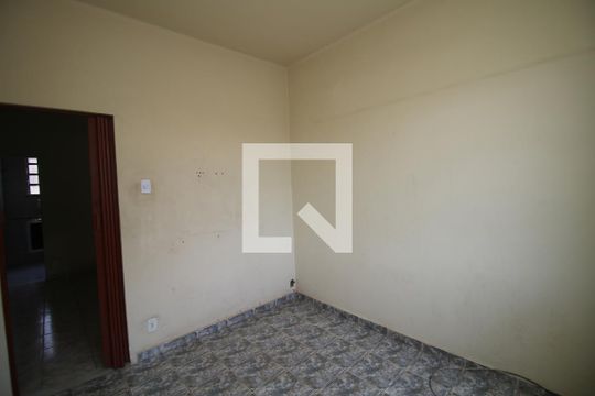 Quarto 1 de apartamento para alugar com 2 quartos, 40m² em Cordovil, Rio de Janeiro