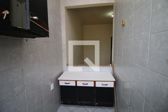 Área de Serviço de apartamento para alugar com 2 quartos, 40m² em Cordovil, Rio de Janeiro