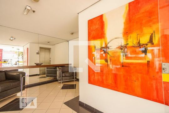 Hall de Entrada de apartamento à venda com 2 quartos, 55m² em Vila Bertioga, São Paulo