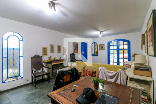 Sala de casa à venda com 4 quartos, 170m² em Vila Cordeiro, São Paulo